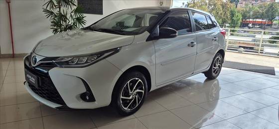 TOYOTA YARIS 1.5 16V FLEX XLS MULTIDRIVE TOYOTA YARIS 1.5 16V FLEX XLS MULTIDRIVE
